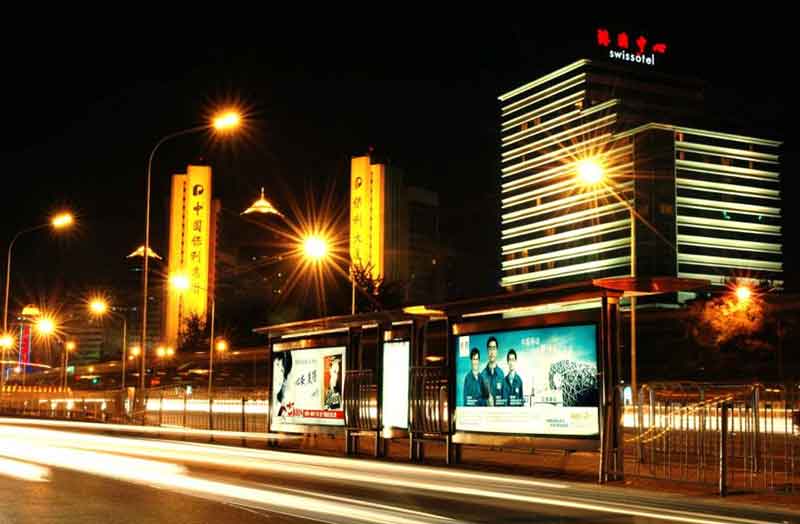 候车亭广告媒体案例-恒峰g22