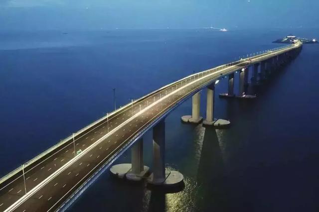 别被那些广告忽悠了，，，，，，这才是真正的国家品牌形象