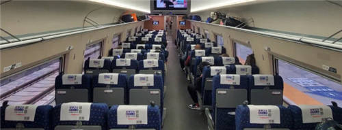 金牌卫浴高铁广告又“火”了，，，，，新投放多条高铁线路。。。。。。